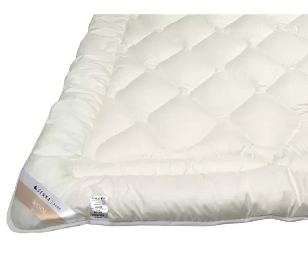 Kołdra 200x220 Merino Wool kremowa Inter Widex - tkanina, kolor i codzienna pielęgnacja